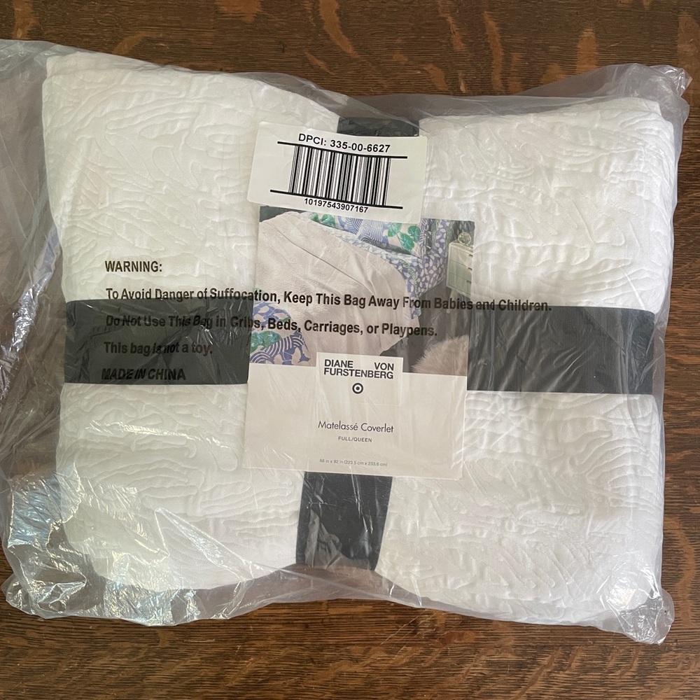 DVF for Target Full/Queen Tonal Sea Twig Coverlet Never Opened